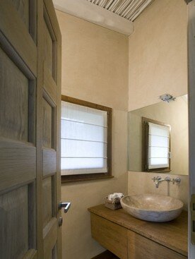 Villaparadiso-costasmeralda-bathrooms (2).jpg