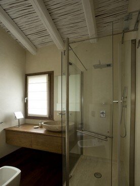 Villaparadiso-costasmeralda-bathrooms (3).jpg
