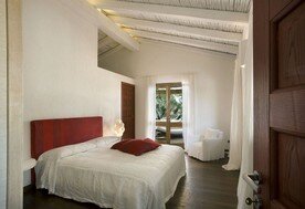 Villaparadiso-costasmeralda-bedrooms.jpg