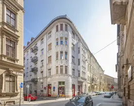 rue-pietonne-vaci-budapest39.jpg