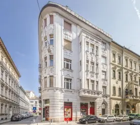 rue-pietonne-vaci-budapest41.jpg