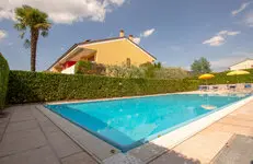 Lazise-apartment-piscina-giardino43.jpg