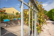 Lazise-apartment-piscina-giardino46.jpg